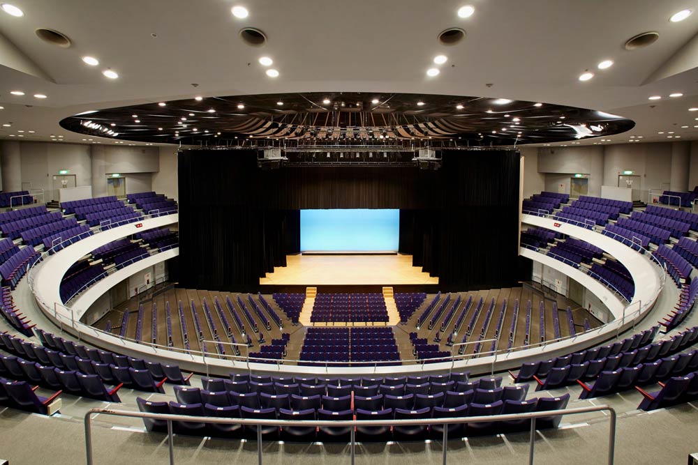 仙台サンプラザ内観