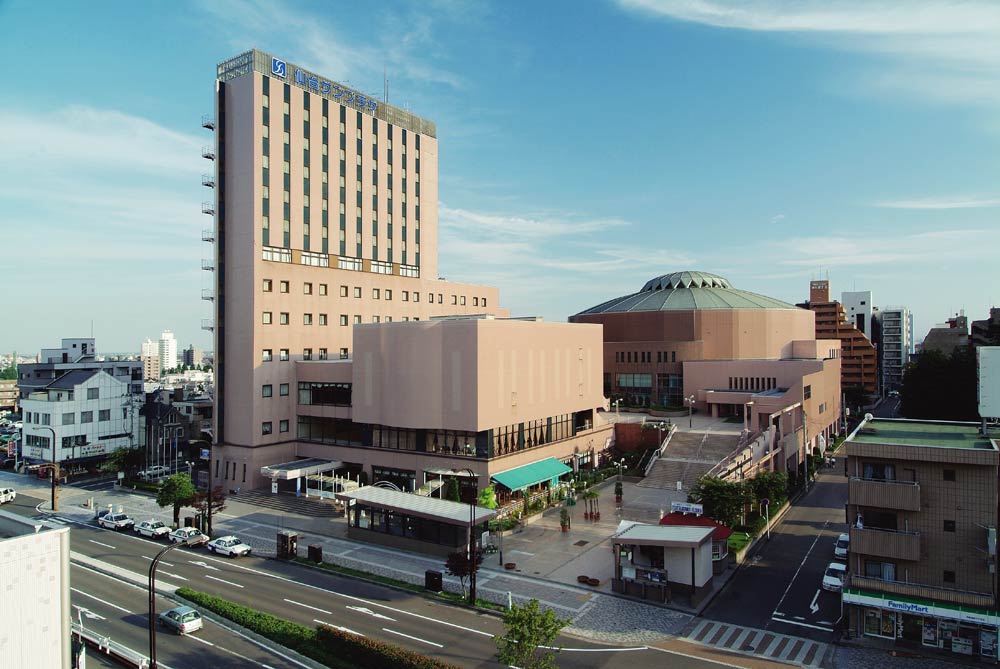 仙台サンプラザ外観